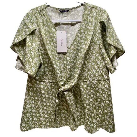 BloomChic Tie Front Floral V-Neck Blouse Women's Size 14-16 Sage Green Flowy NWT - Picture 1 of 12